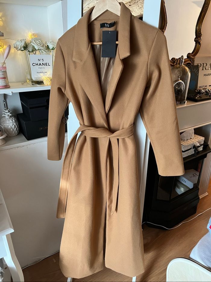 Long manteau avec  ceinture couleur taupe T.S NaaNaa neuf 🍂