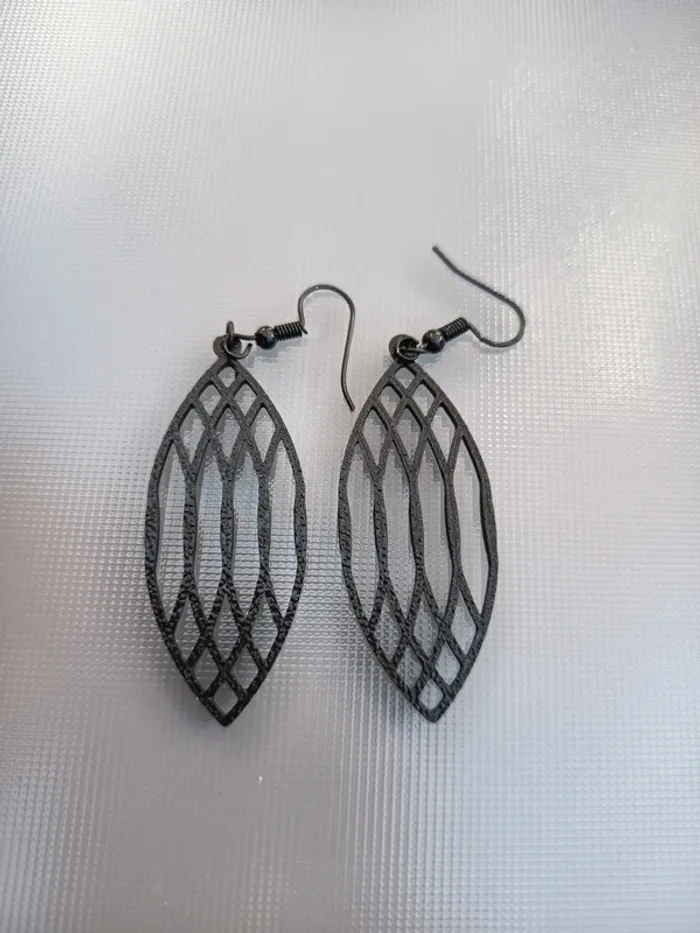 Boucles d'oreilles neuves