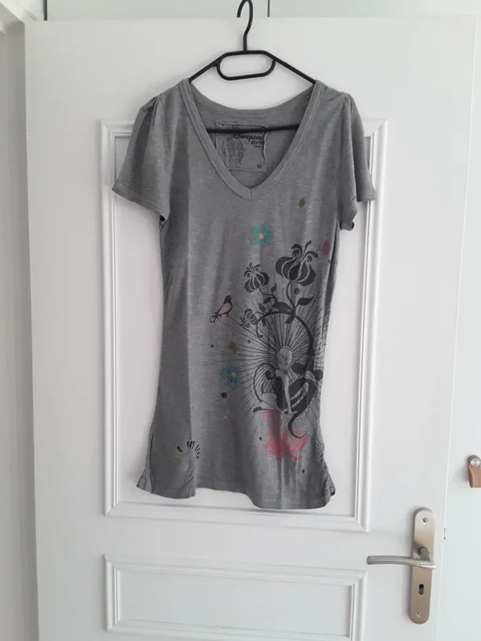 Tee shirt