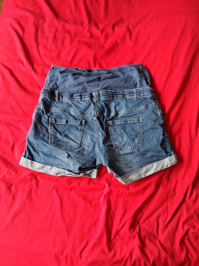 Short grossesse - photo numéro 2