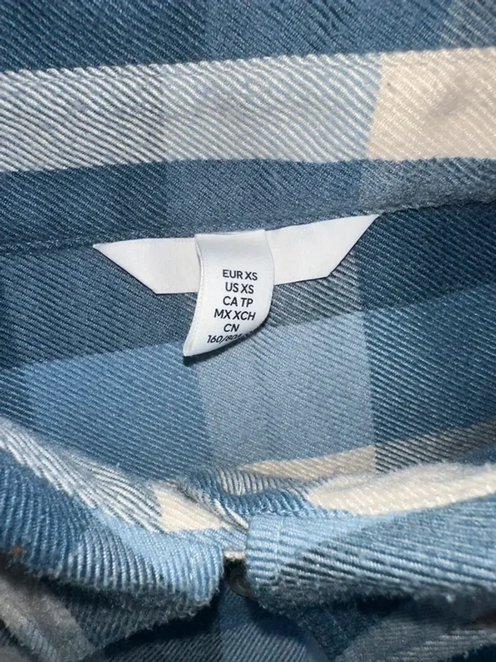 Chemise sur chemise oversize à carreaux bleu H&M neuve - photo numéro 4