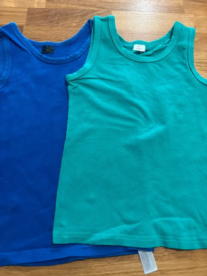 Lot 2 débardeurs Zeeman 2 ans garçon