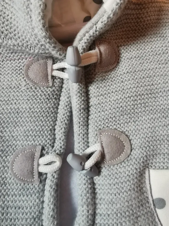 Manteau bébé gris. - photo numéro 5