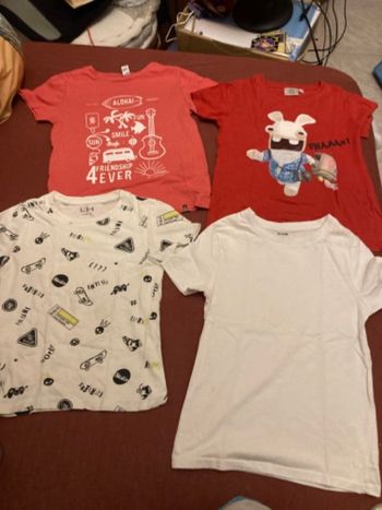 Lot 4 tes shirts