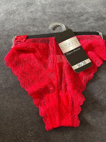 Lot de 2 culottes neuve avec étiquette steffy