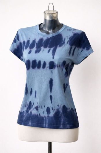 Magnifique t shirt avec épaulettes 