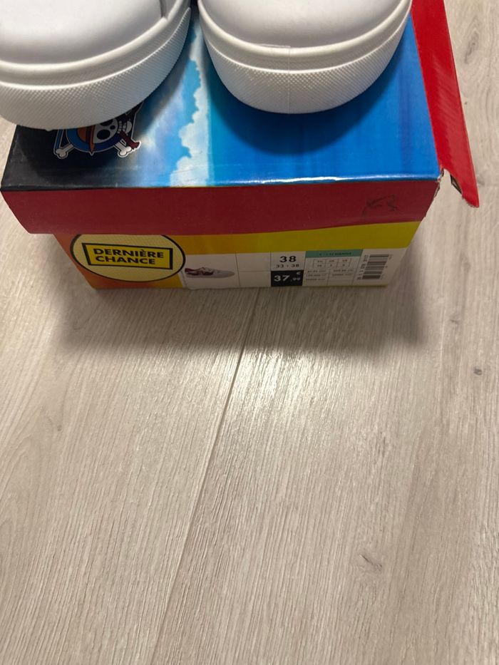 Baskets one piece neuf - photo numéro 3