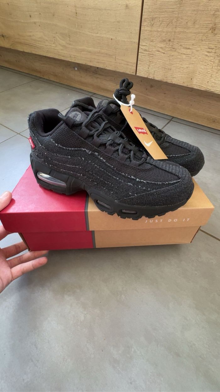 Nike air Max 95 OG x levi’s