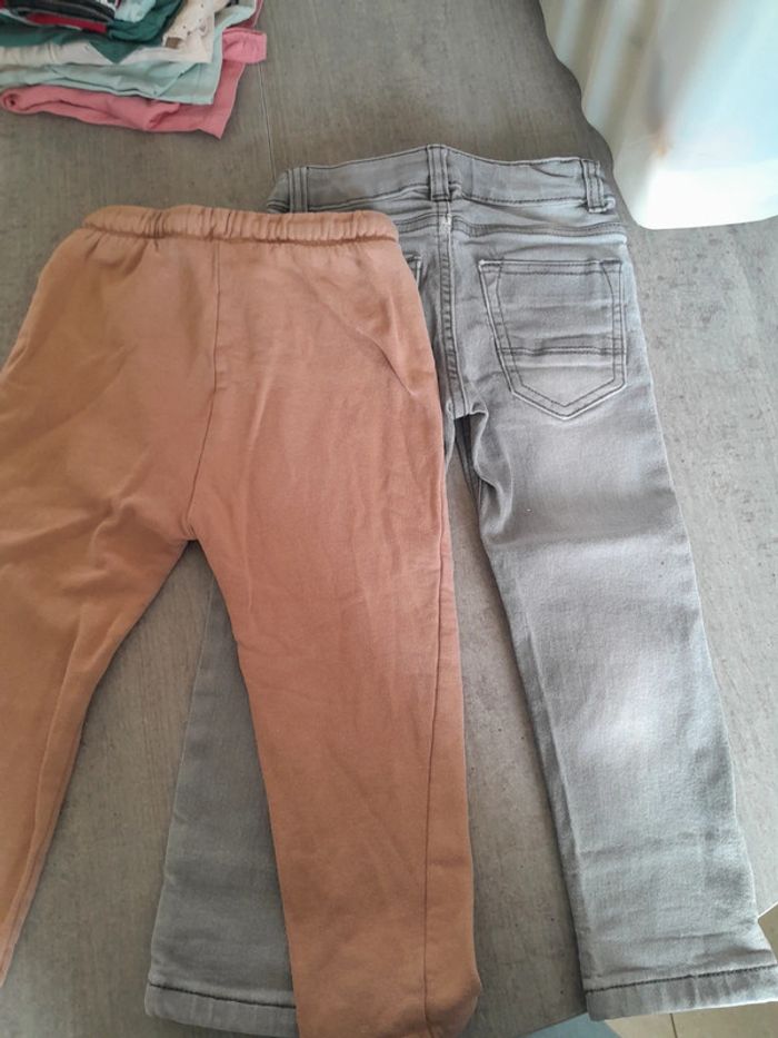 Un jeans et un jogging - photo numéro 6
