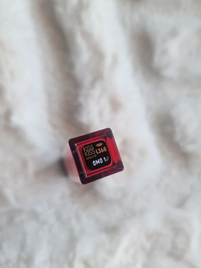 Rouge à lèvres Liquide Kiss Kiss Mat - photo numéro 4