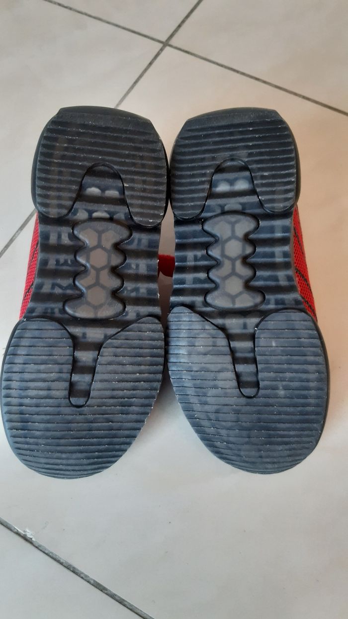 Basket Spiderman T31 7€ - photo numéro 3