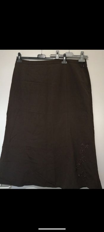 Très belle jupe Canda marron. Taille 48