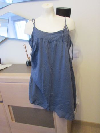 Tunique Kiabi taille 42/44 petites bretelles bleue