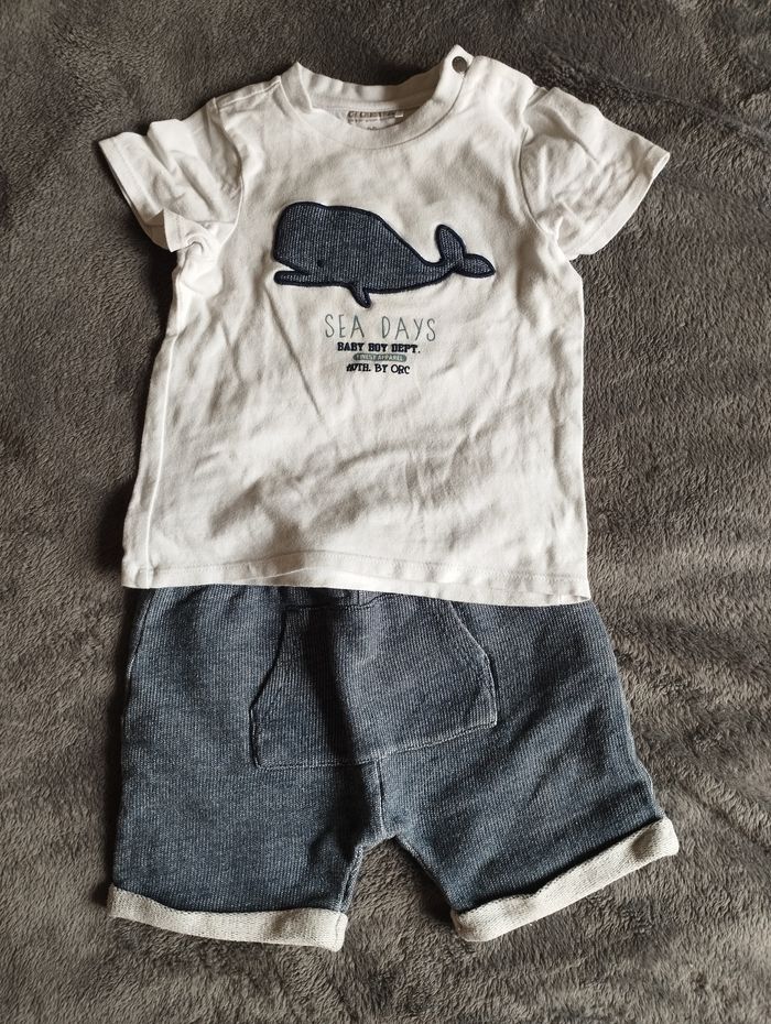 Short + T-shirt 24 mois 🐋