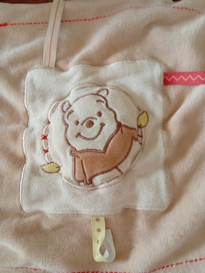 Doudou Winnie l'ourson - photo numéro 2