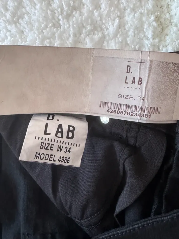 Jean Denim LAB Homme - Coupe Droite Classique - W34=42/44 - Neuf avec Étiquette - photo numéro 5