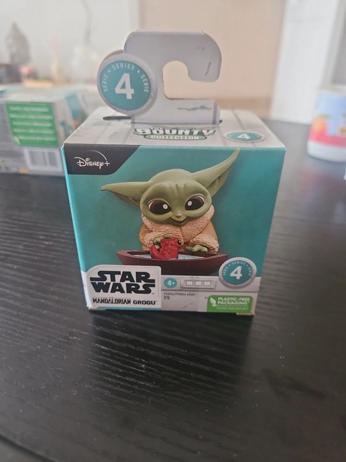 Starwars mandalorian grogu neuf Disney Hasbro