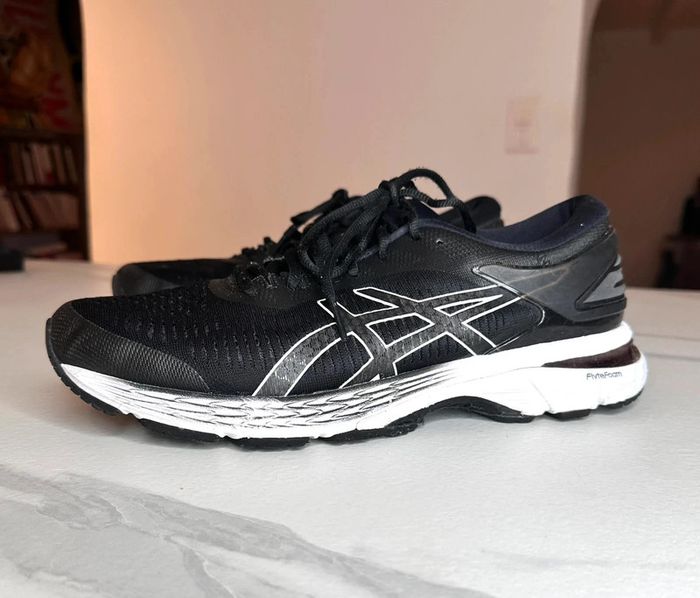 Baskets Asics Gel Kayano taille 43,5 - photo numéro 2