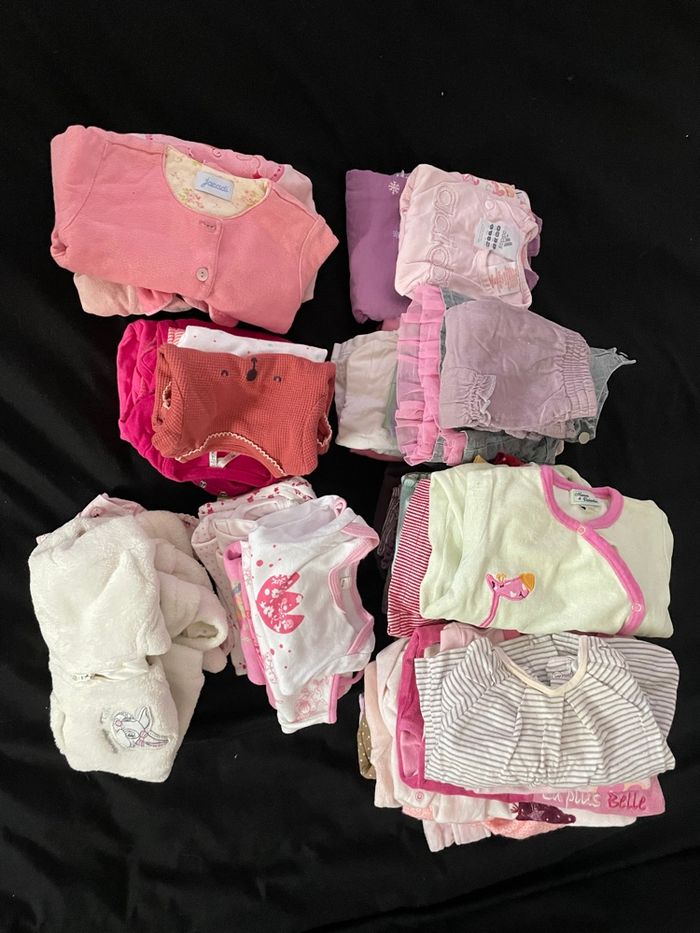Lot vêtements bébé fille 3 mois - photo numéro 1