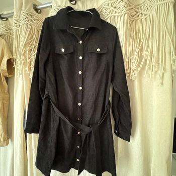 Robe à boutons manches longues en velours