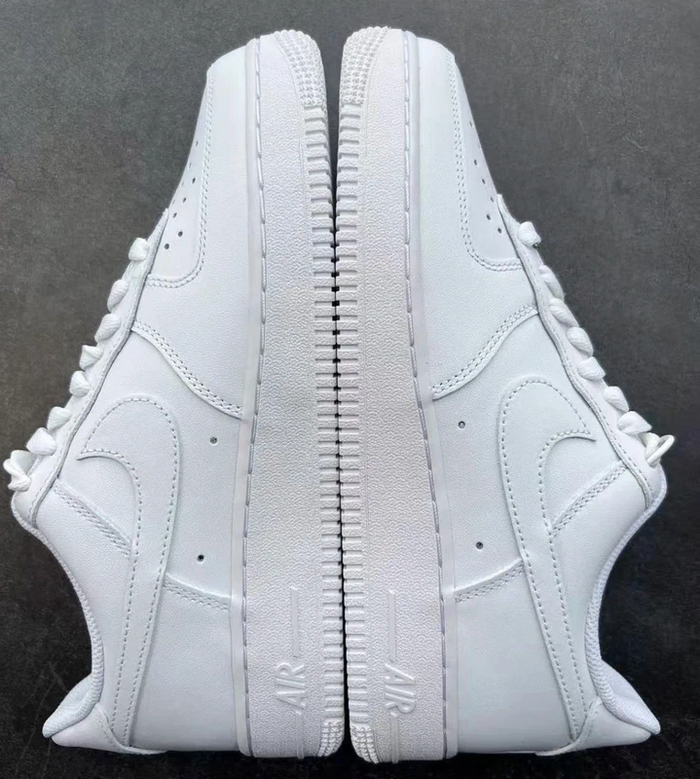 Nike Air Force 1 taille 38 - photo numéro 2