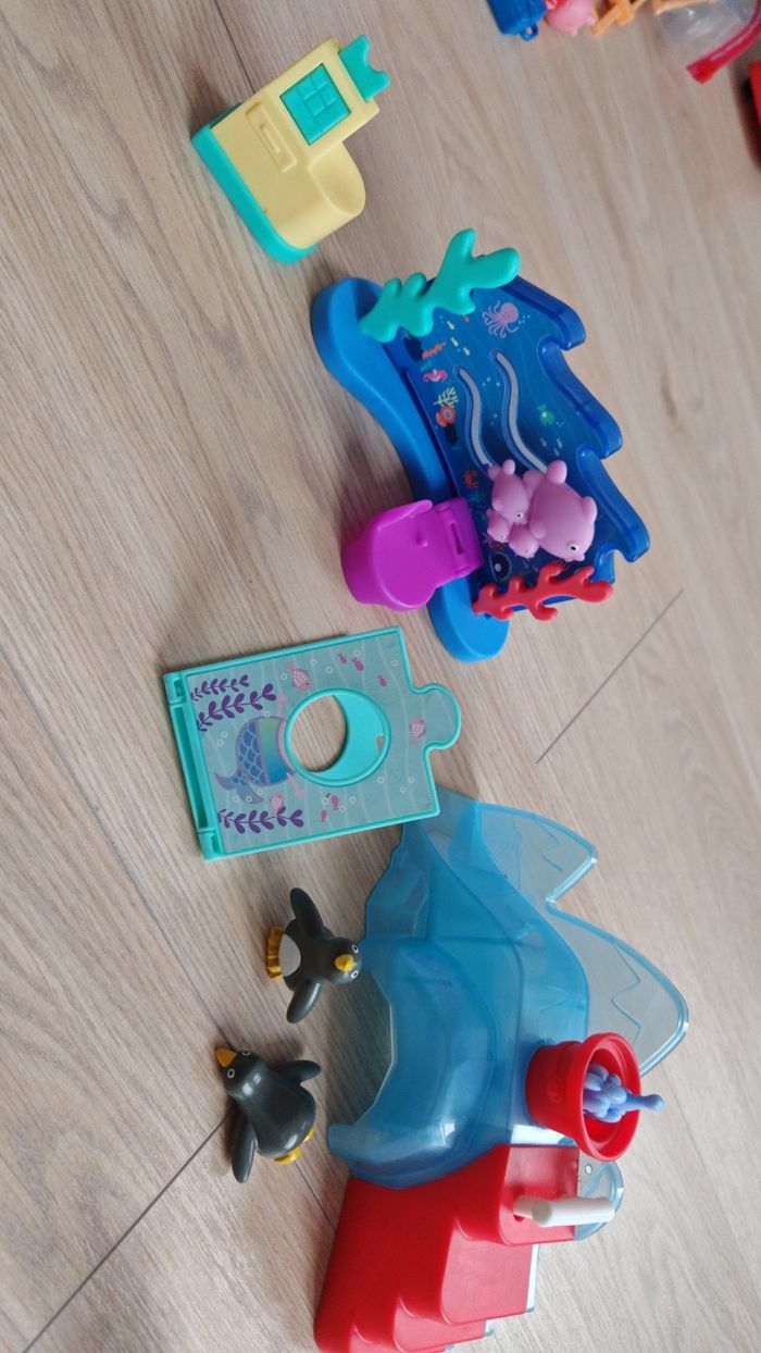 Peppa pig à l'aquarium - photo numéro 2