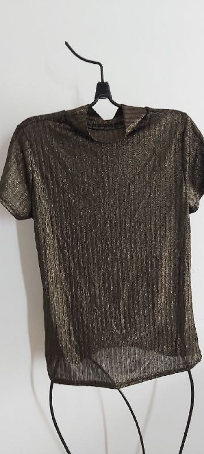 Tee-shirt " rp.tamar " effets doré