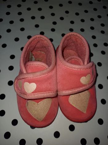 Chaussons fille taille 19