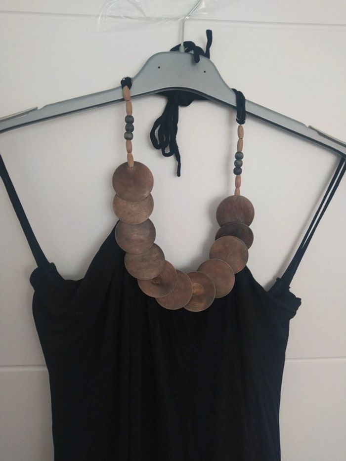 Robe dos nu - photo numéro 3