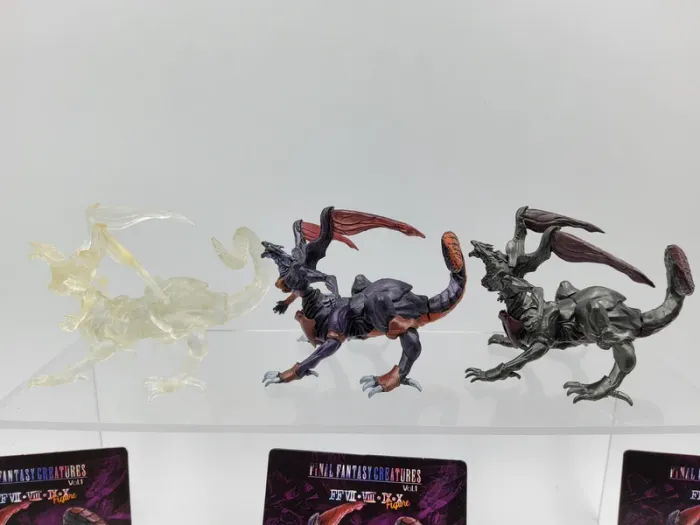 3 Figures Final Fantasy Creatures Vol.1 – Ultima Weapon Full Color & Metallic & Clear - photo numéro 3