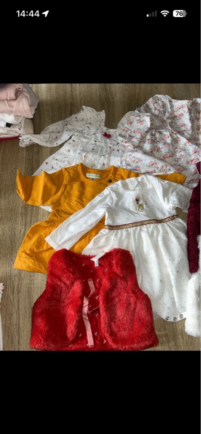 Robe bébé 3 mois et deux gilet