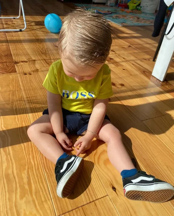 : T-shirt bébé garçon Hugo Boss 12 mois – jaune fluo - photo numéro 4