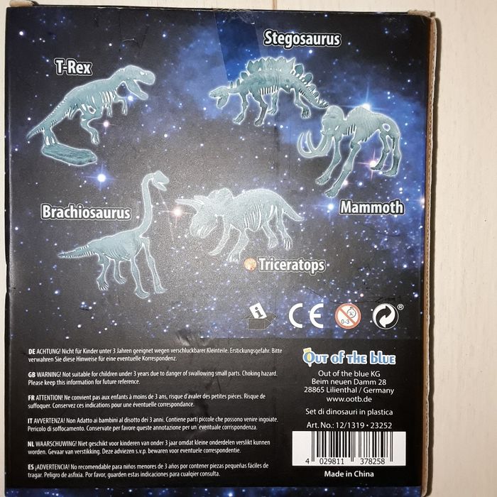 Dinosaure fluorescent - photo numéro 2
