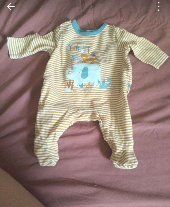 Pyjama bébé 0-1 mois - photo numéro 2