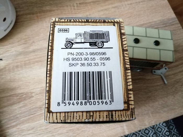 Kovap Cirkus n°596 / roulotte de cirque NEUF - photo numéro 4