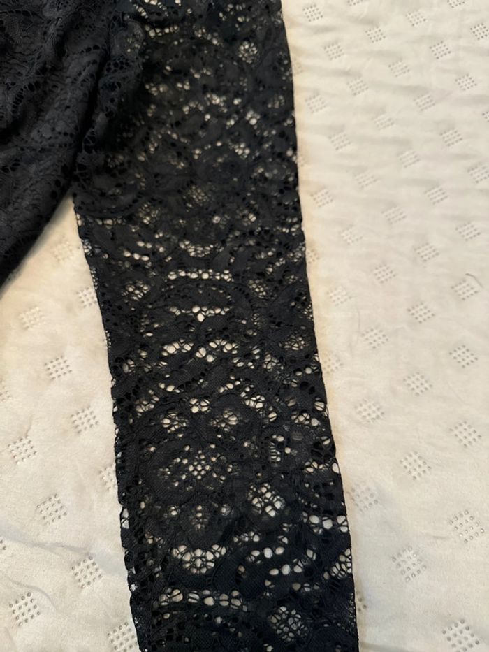 Robe Camille de Paris neuve M noir dentelles - photo numéro 3