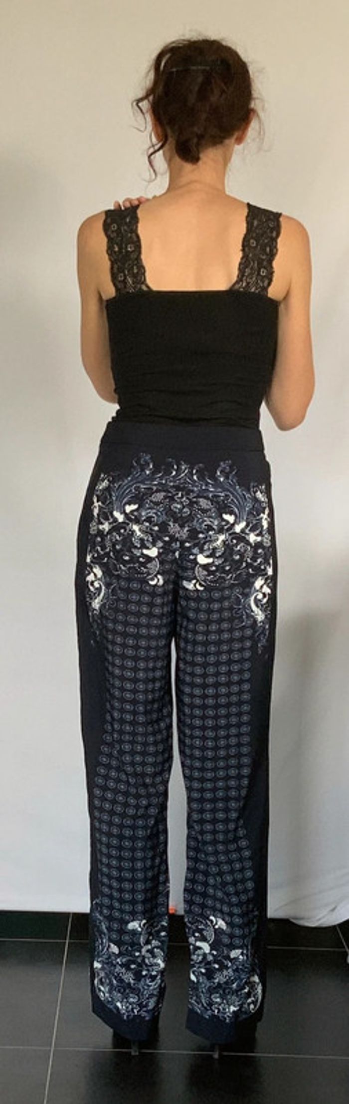 Pantalon bleu marine fluide style paréo motifs H&M taille 34 36 neuf - photo numéro 5