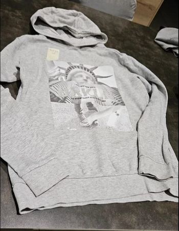 Sweat à capuche XS Kiabi