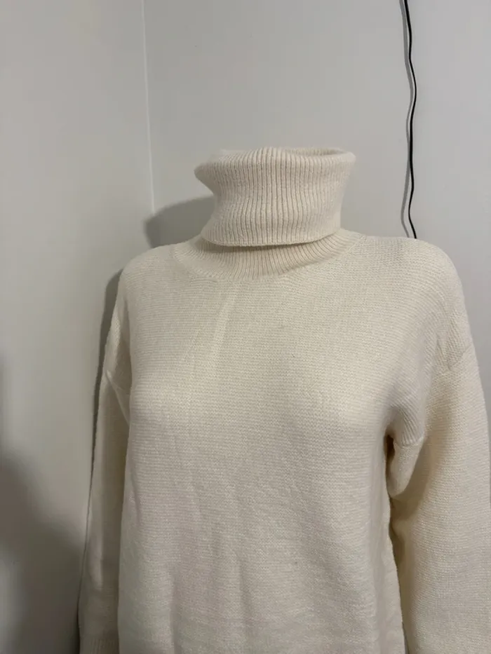 Pull long col roulé - photo numéro 2