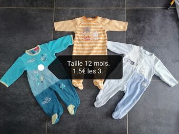 Pyjamas bébé.