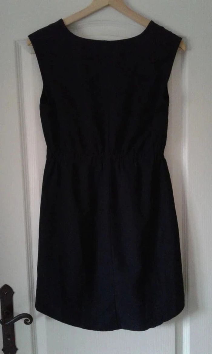 Robe noire Etam 38 - photo numéro 2