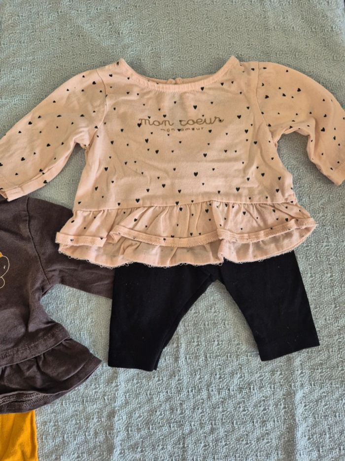 Lot de 3 Ensembles 1mois - photo numéro 2