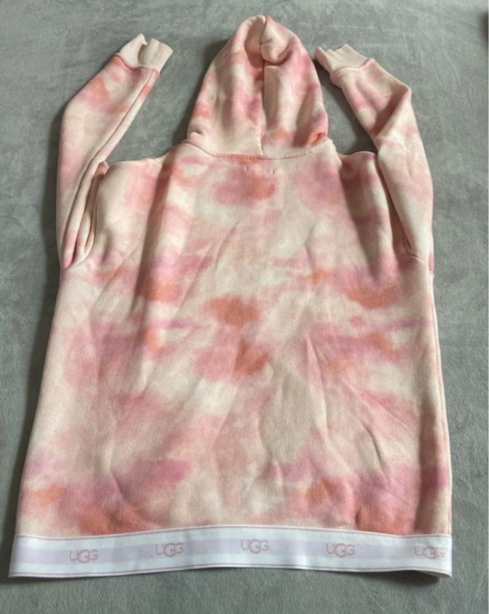 Sweat a capuche Ugg neuf sans étiquette - photo numéro 3