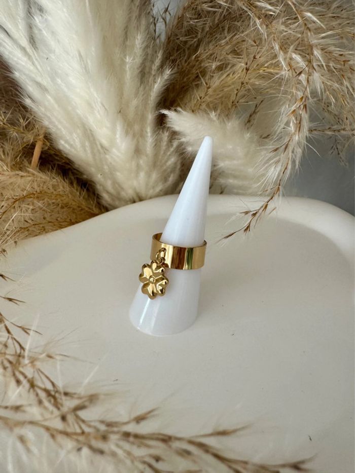 Magnifique bague en acier inoxydable avec grelot cœur résistant à l’eau ajustable - photo numéro 3