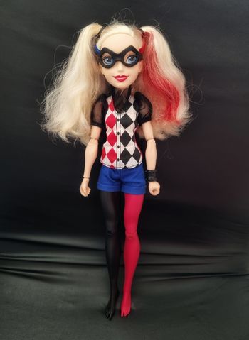 Poupée Harley Quinn Mattel