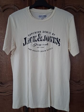 T-shirt neuf jack & Jones taille M-L 