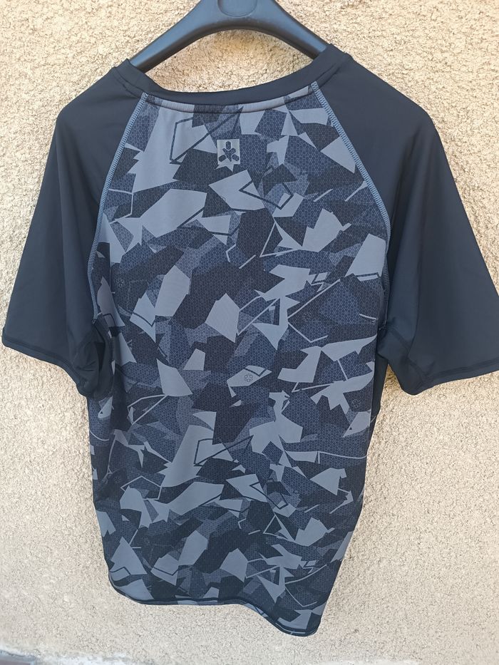 T-shirt sport - photo numéro 3