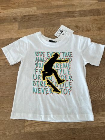 Tee shirt