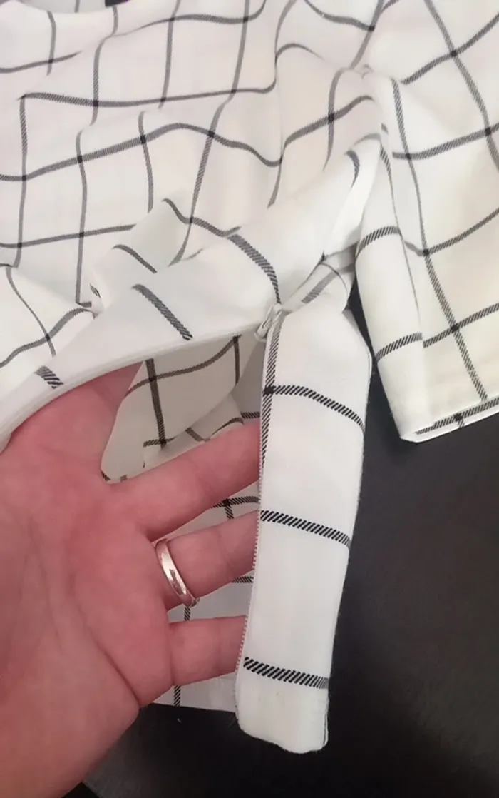 Top à carreaux - photo numéro 4