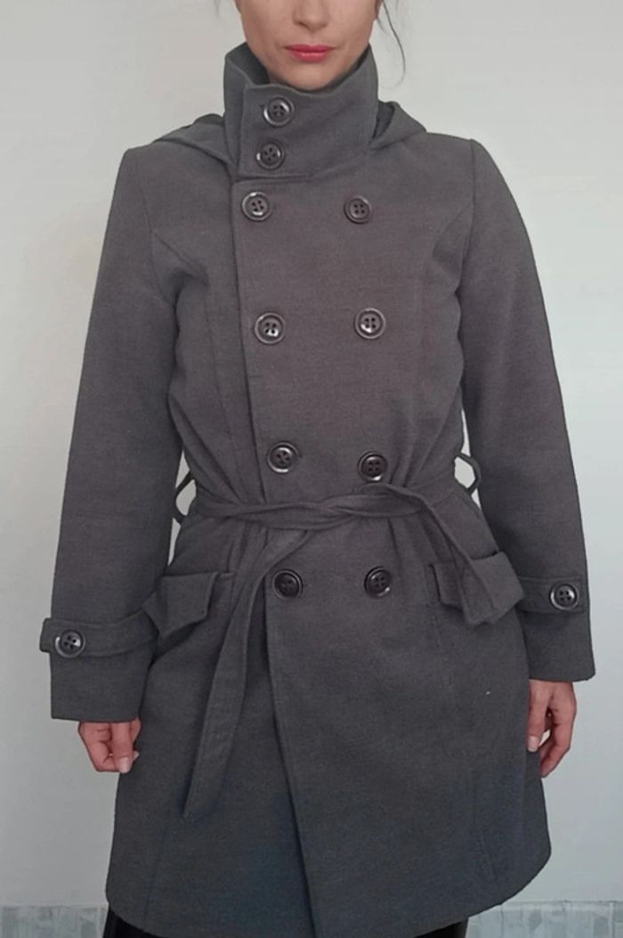 Manteau trois quart gris chic ceinture et col montant - photo numéro 5